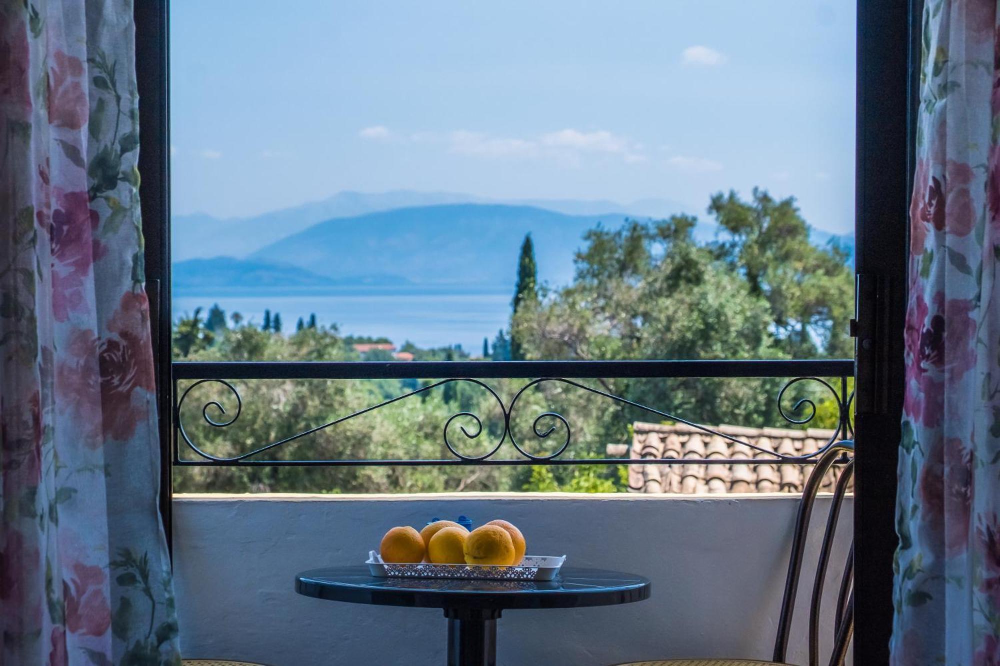 Aggeliki Dassia Aparthotel 2*